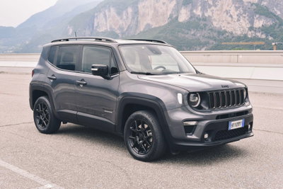 Jeep Renegade 1.3 T4 190CV PHEV 4xe AT6 Limited (2)