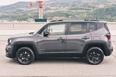 Jeep Renegade 1.3 T4 190CV PHEV 4xe AT6 Limited (8)
