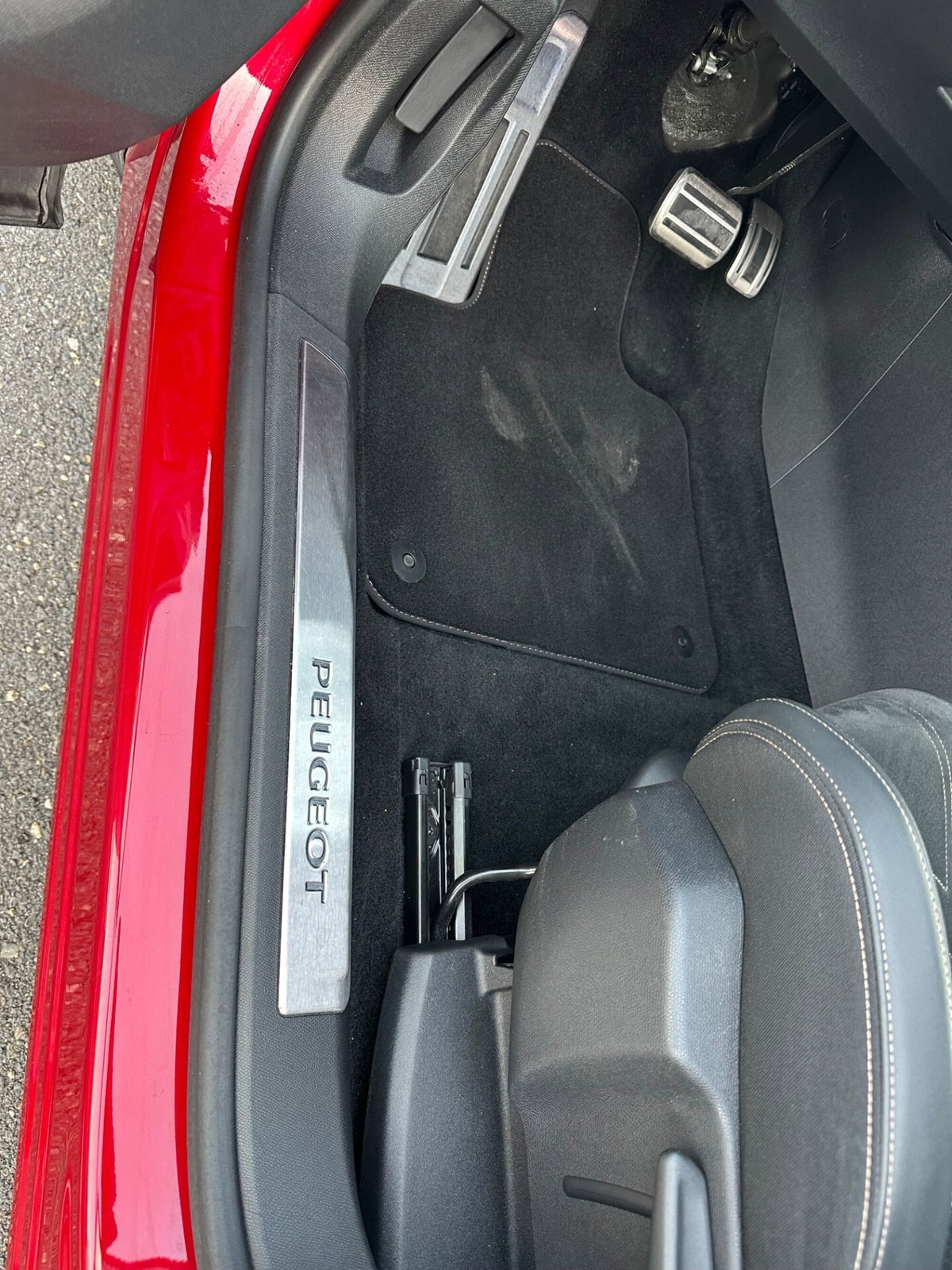 Peugeot 3008 BlueHDi 130 S&S GT (14)