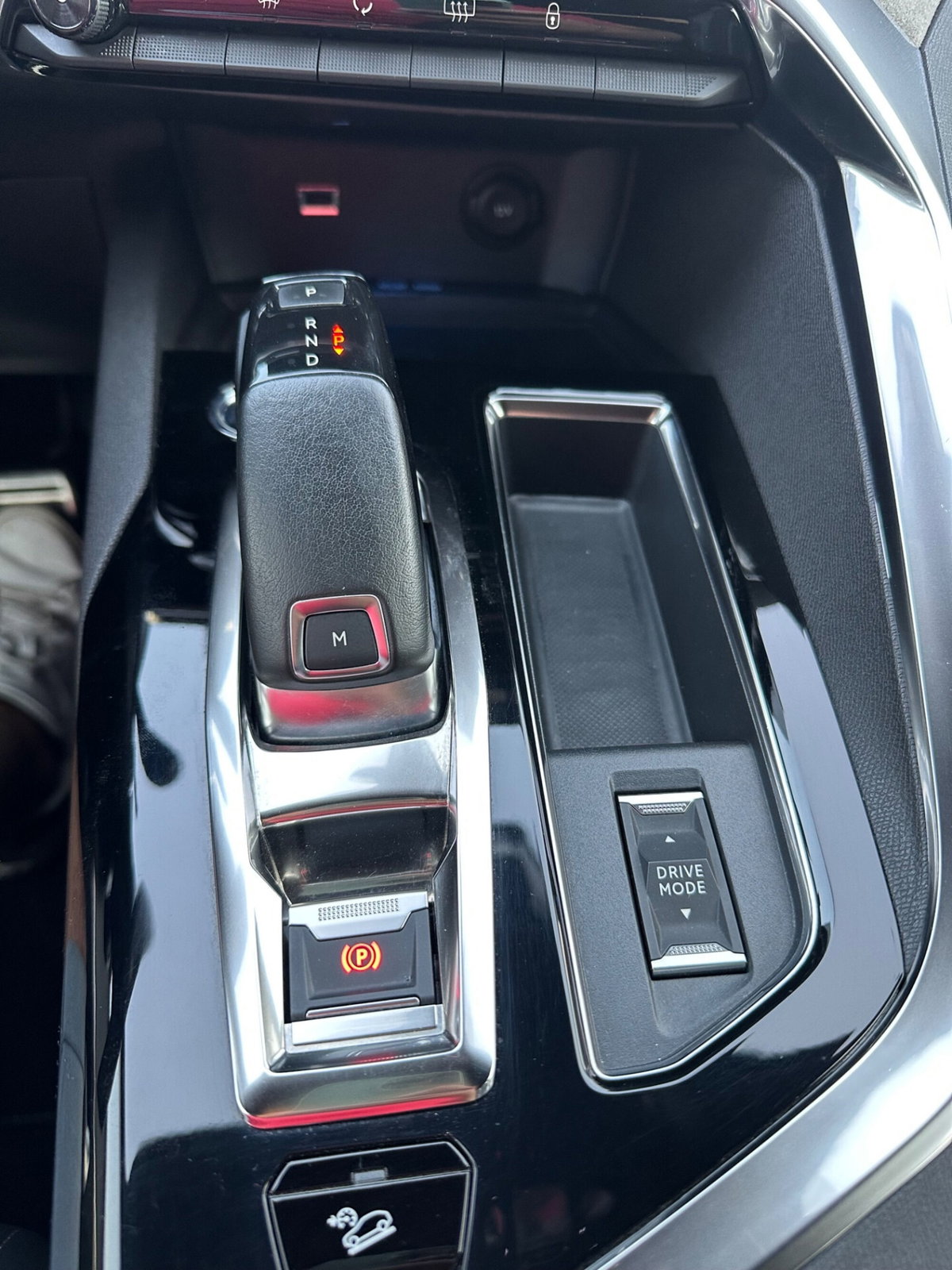 Peugeot 3008 BlueHDi 130 S&S GT (17)