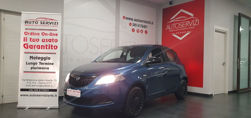 Lancia Ypsilon 1.0 FireFly 5 porte S&S Hybrid Ecochic Silver