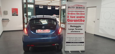 Lancia Ypsilon 1.0 FireFly 5 porte S&S Hybrid Ecochic Silver (13)