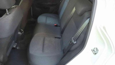 Alfa Romeo Giulietta 2.0 JTDm-2 Distinctive 170cv (10)
