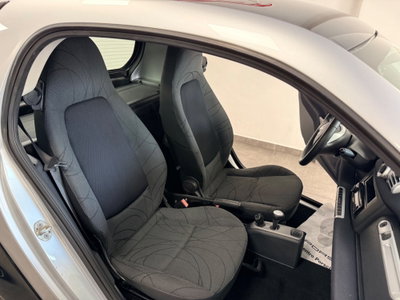 smart Fortwo 800 40 kW coupé passion cdi (9)