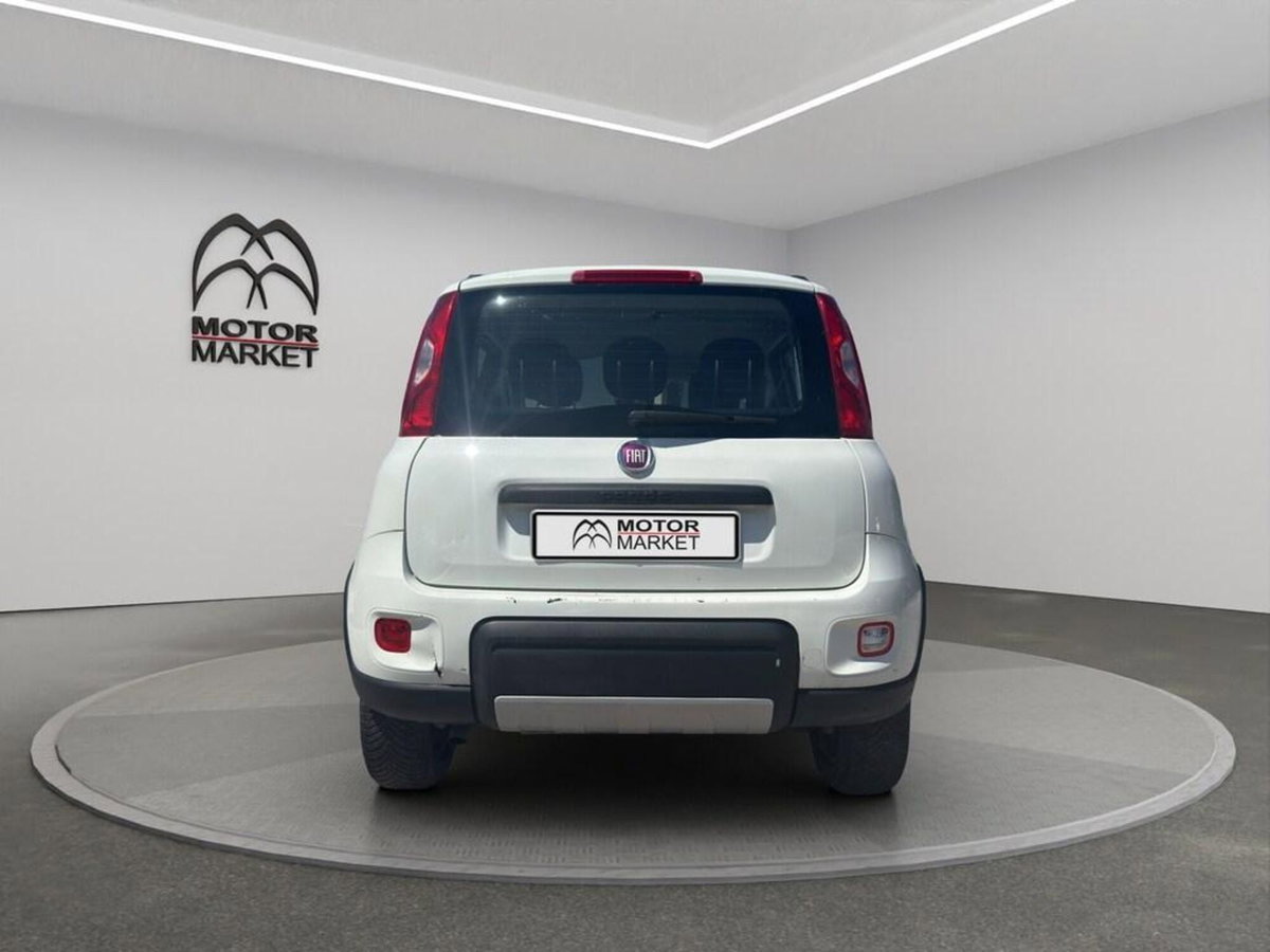Fiat Panda 1.3 MJT 95 CV S&S 4x4 (6)