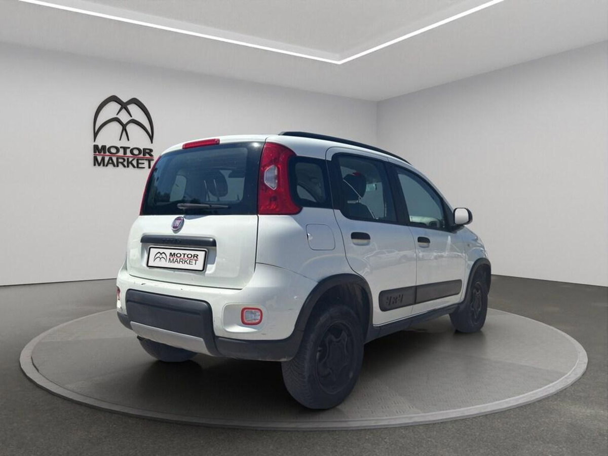 Fiat Panda 1.3 MJT 95 CV S&S 4x4 (7)