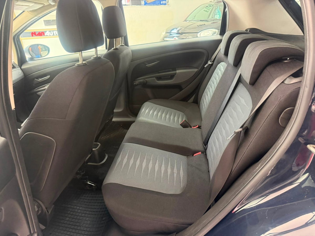 Fiat Grande Punto 1.3 MJT 90 CV 5 porte Dynamic (15)