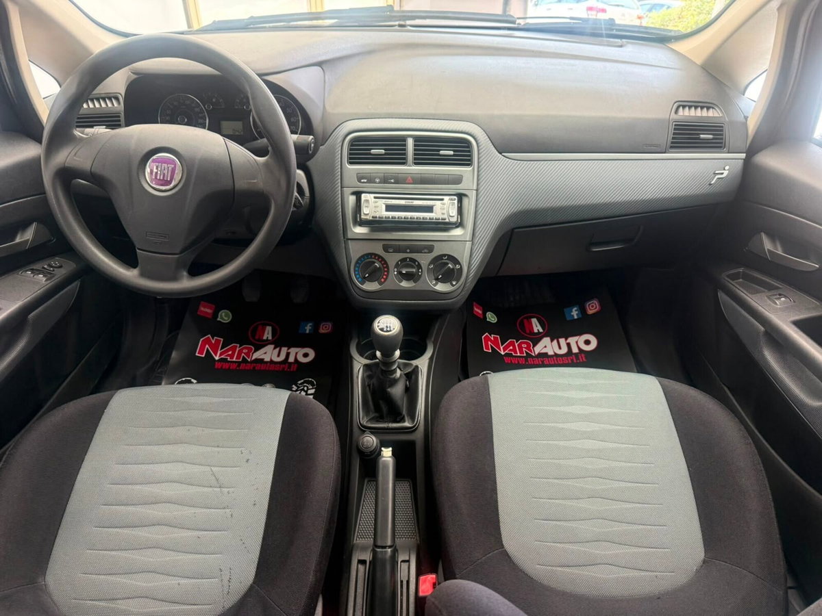 Fiat Grande Punto 1.3 MJT 90 CV 5 porte Dynamic (16)