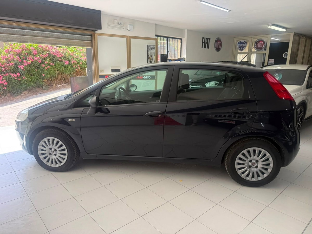 Fiat Grande Punto 1.3 MJT 90 CV 5 porte Dynamic (6)