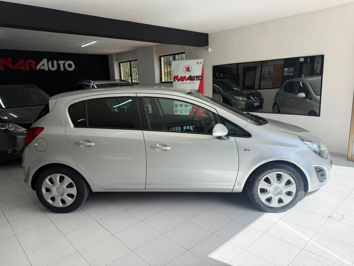 Opel Corsa 1.3 CDTI 95CV F.AP. 5 porte Edition (2)