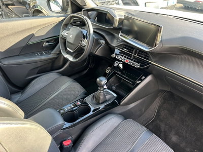 Peugeot 2008 PureTech 130 S&S GT (11)