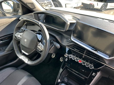 Peugeot 2008 PureTech 130 S&S GT (19)
