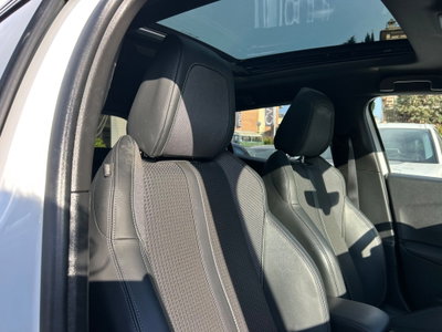 Peugeot 2008 PureTech 130 S&S GT (9)