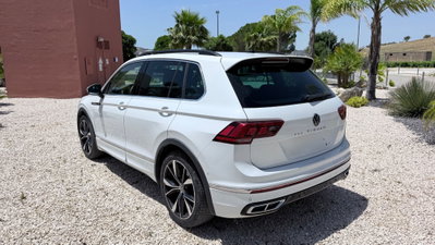Volkswagen Tiguan 2.0 TDI 150 CV SCR DSG 4MOTION R-Line (10)