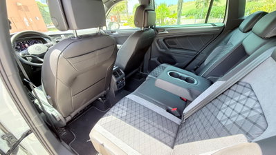 Volkswagen Tiguan 2.0 TDI 150 CV SCR DSG 4MOTION R-Line (13)