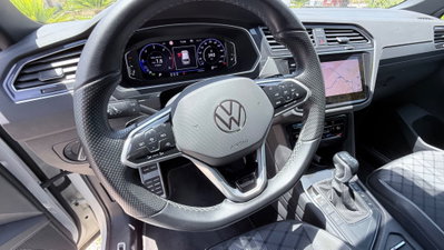 Volkswagen Tiguan 2.0 TDI 150 CV SCR DSG 4MOTION R-Line (17)