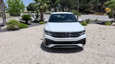 Volkswagen Tiguan 2.0 TDI 150 CV SCR DSG 4MOTION R-Line (3)