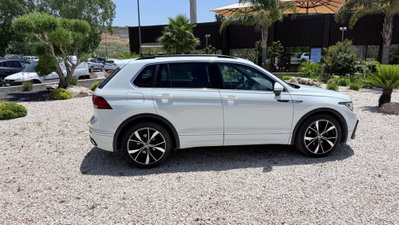 Volkswagen Tiguan 2.0 TDI 150 CV SCR DSG 4MOTION R-Line (6)