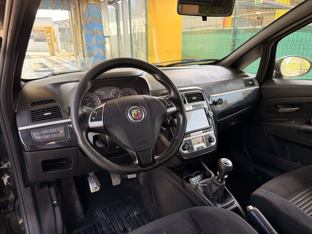 Abarth Grande Punto 1.4 T-Jet 16V 3 porte (6)