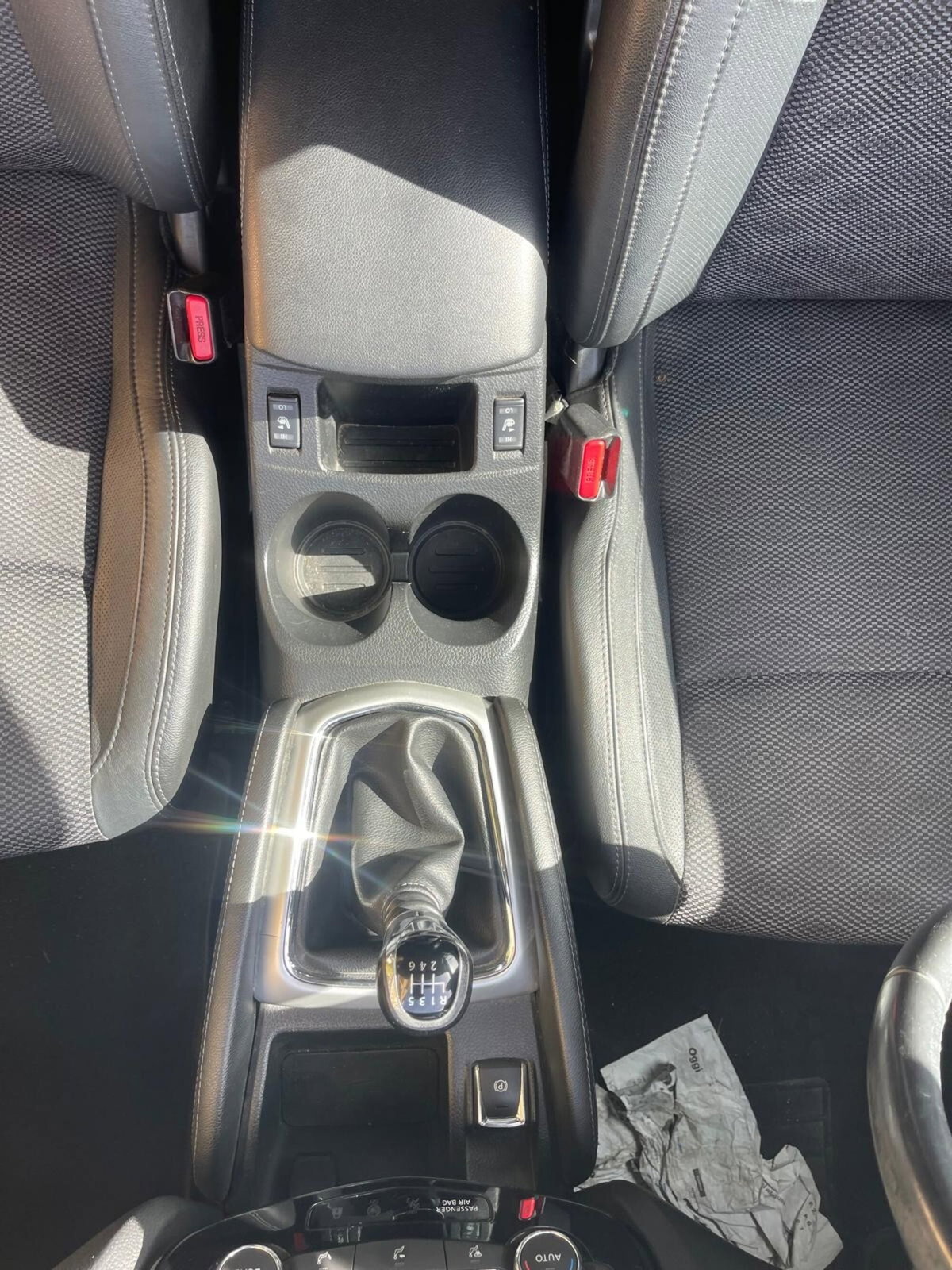 Nissan Qashqai 1.6 dCi 2WD Tekna (11)