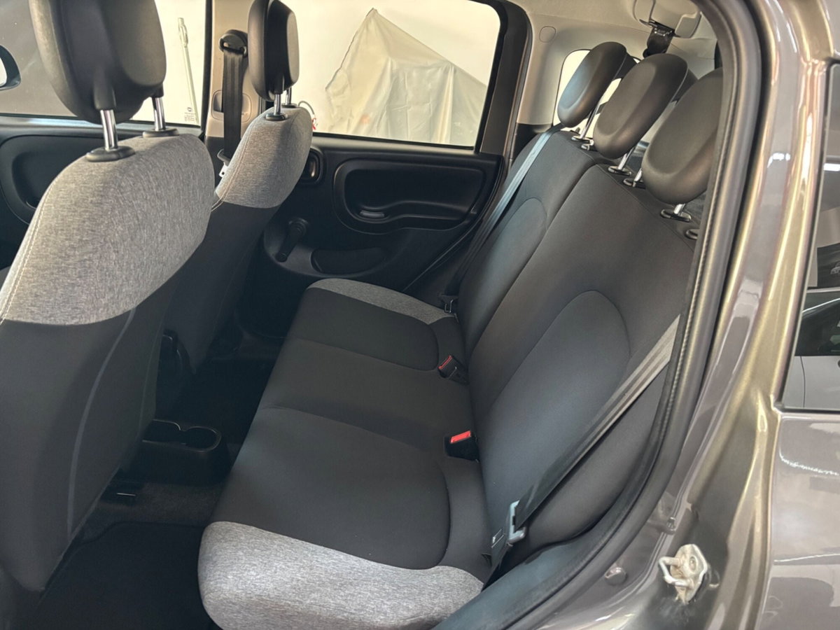 Fiat Panda 1.0 FireFly S&S Hybrid Garmin (12)