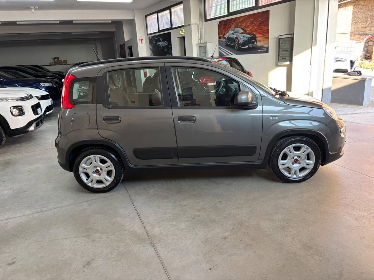 Fiat Panda 1.0 FireFly S&S Hybrid Garmin (8)