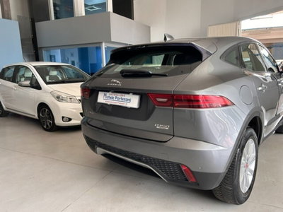 Jaguar E-Pace 2.0D 150 CV AWD (15)