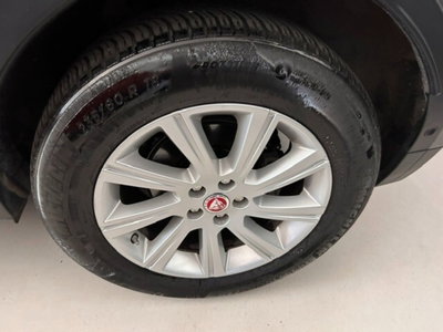Jaguar E-Pace 2.0D 150 CV AWD (17)