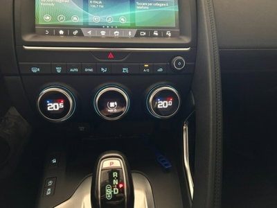 Jaguar E-Pace 2.0D 150 CV AWD (7)