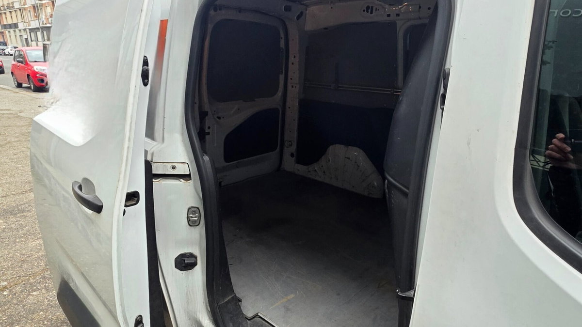 Opel Combo Furgone Cargo 1.6 Diesel 100CV S&S PC 650kg (11)