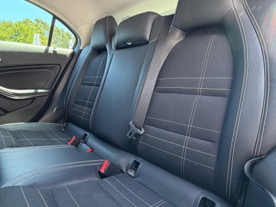 Mercedes-Benz Classe A 200 d Automatic Sport (15)