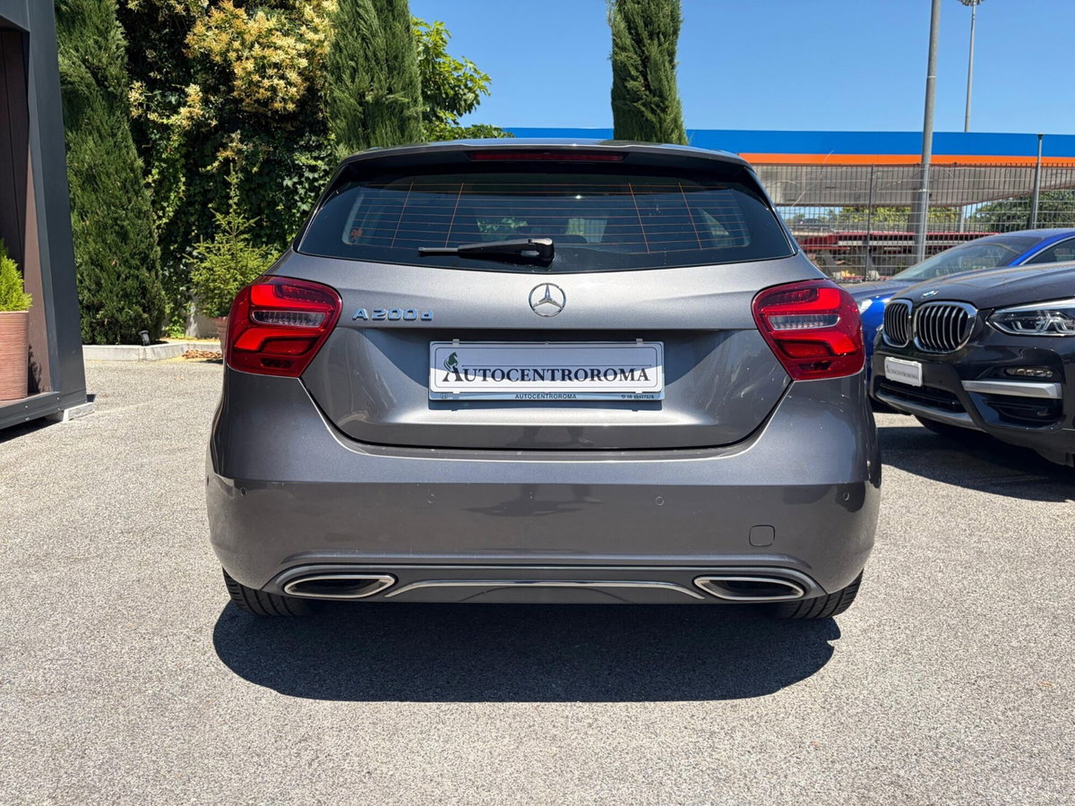 Mercedes-Benz Classe A 200 d Automatic Sport (5)