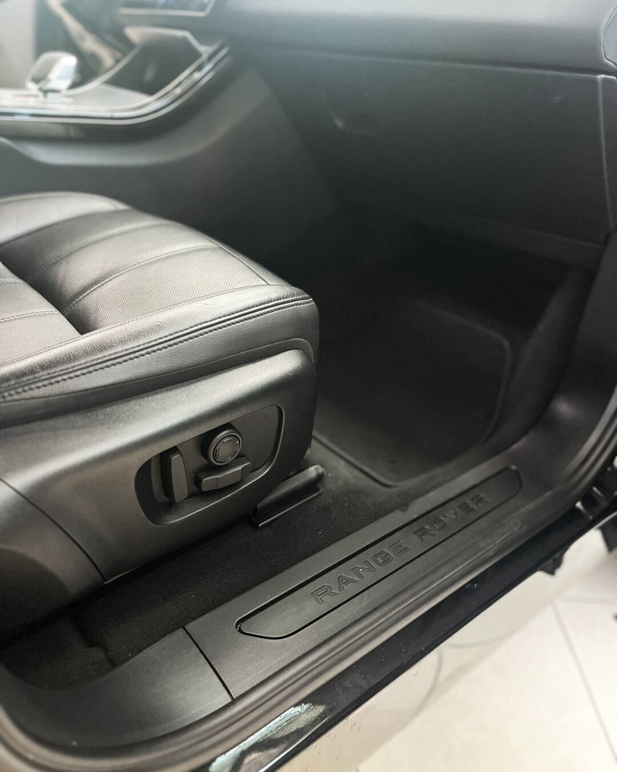 Land Rover Range Rover Evoque 2.0D I4 163 CV AWD Auto S (13)