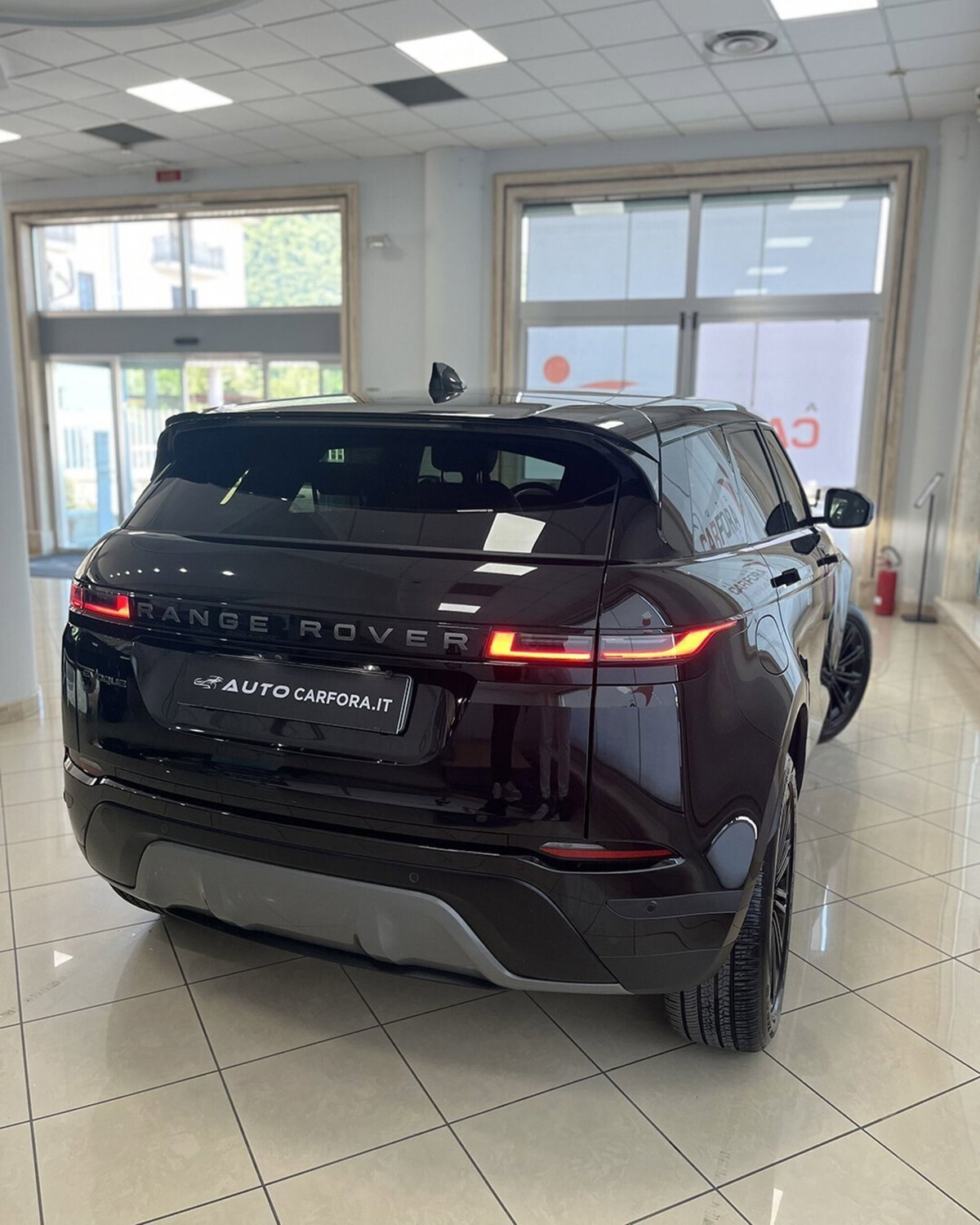 Land Rover Range Rover Evoque 2.0D I4 163 CV AWD Auto S (3)