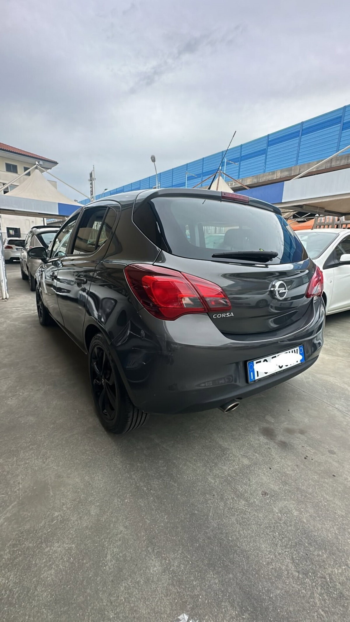 Opel Corsa 1.4 90CV Start&Stop aut. 5 porte n-Joy (2)