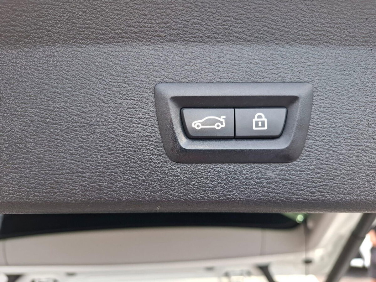 BMW X1 sDrive18d xLine Plus (11)