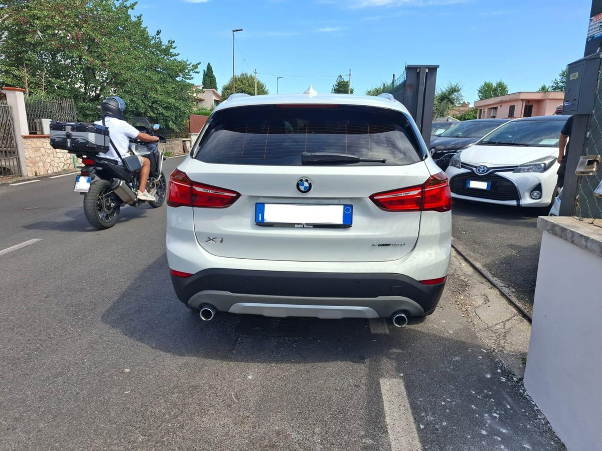 BMW X1 sDrive18d xLine Plus (14)