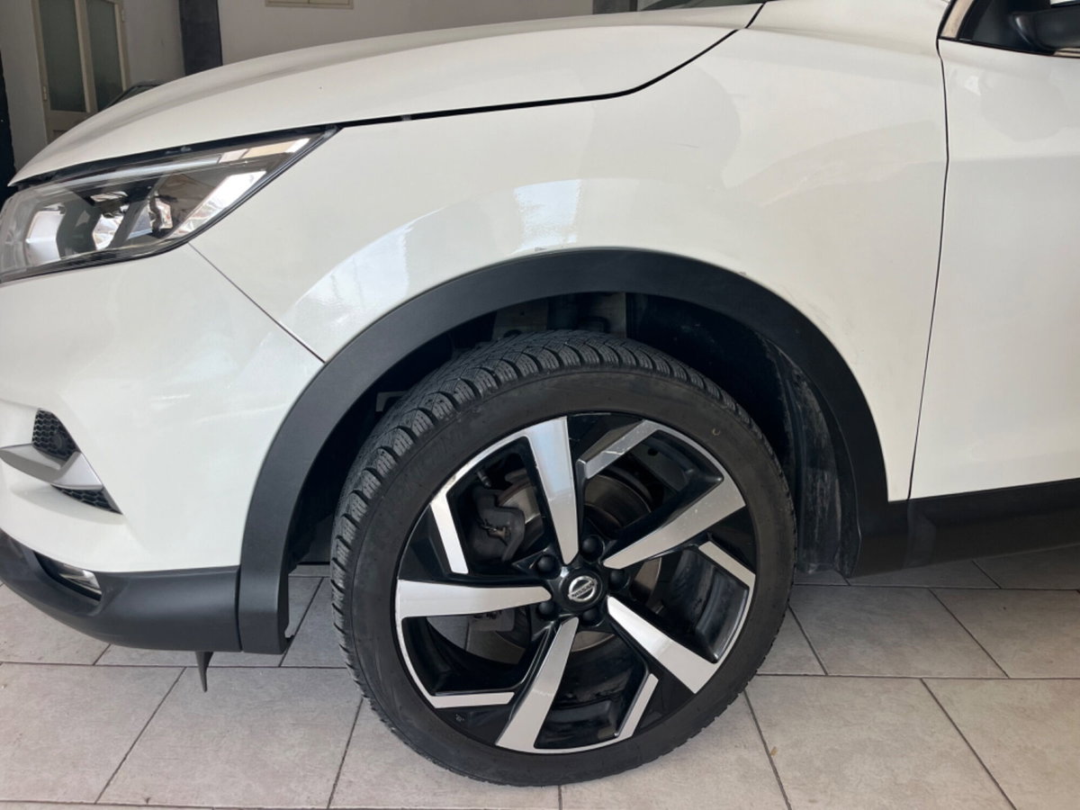 Nissan Qashqai 1.5 dCi N-Connecta (11)