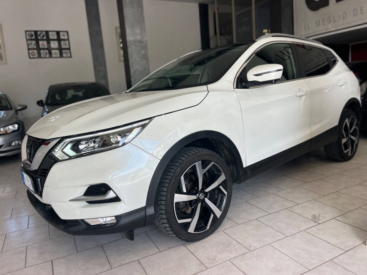 Nissan Qashqai 1.5 dCi N-Connecta (2)