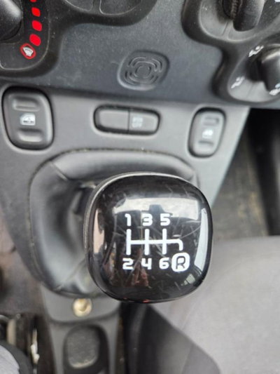 Fiat Panda 1.0 firefly hybrid s&s 70cv 5p.ti (16)