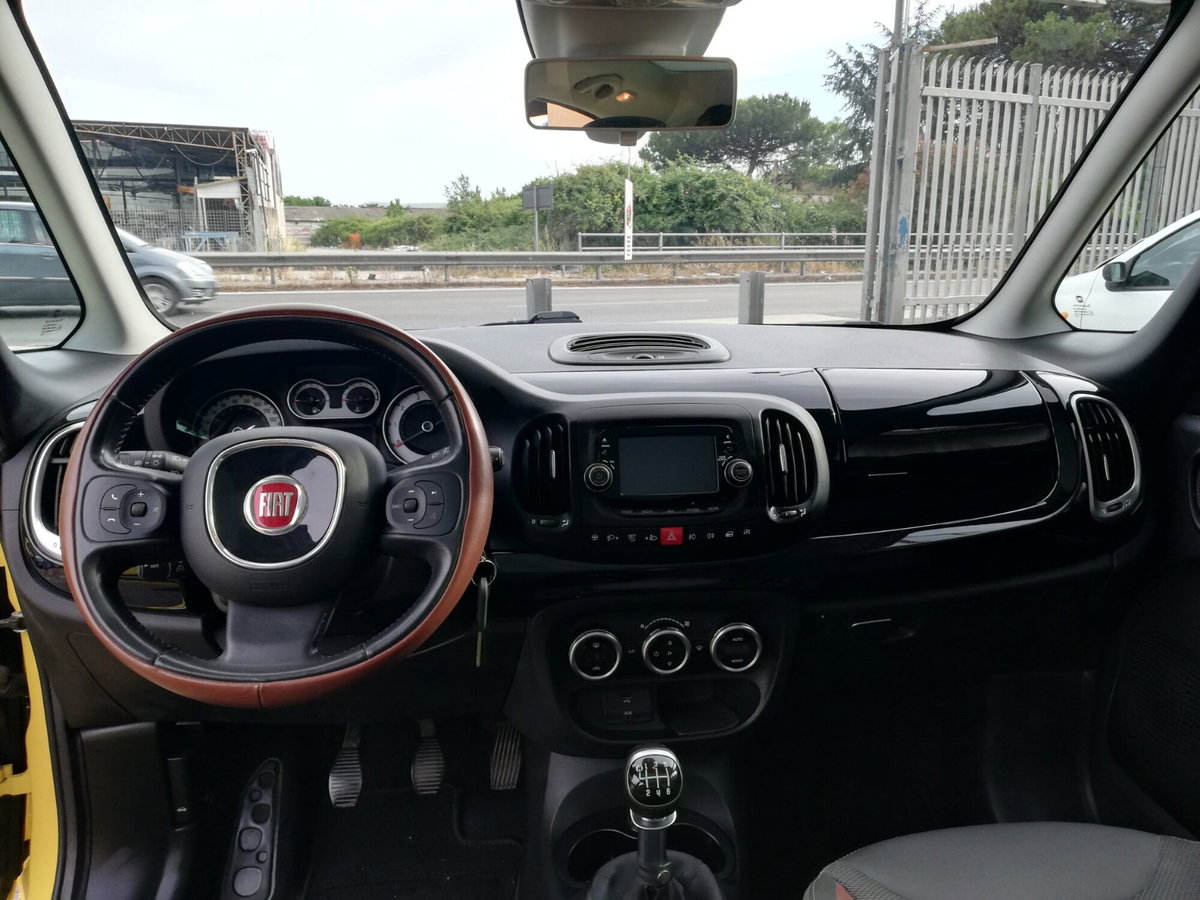 Fiat 500L 1.6 Multijet 120 CV Trekking (13)