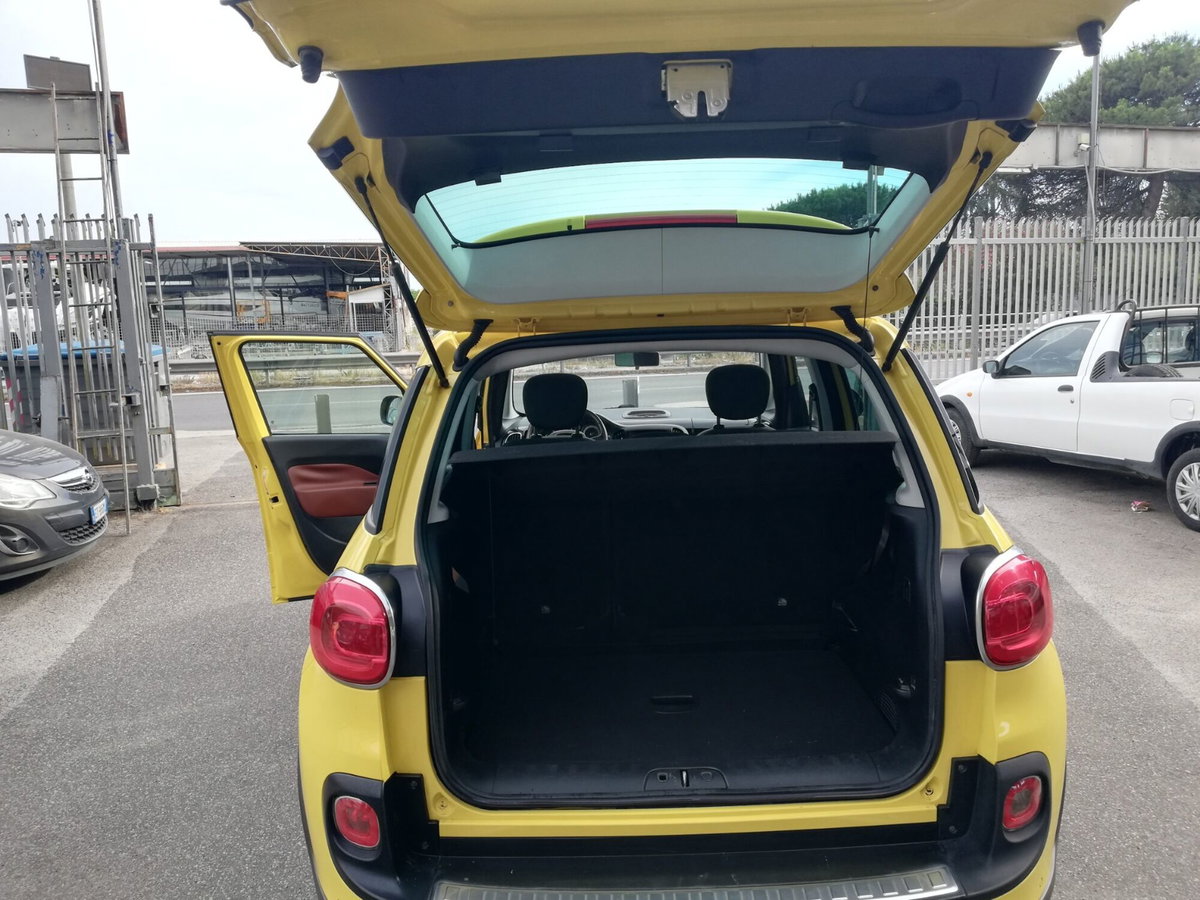 Fiat 500L 1.6 Multijet 120 CV Trekking (19)
