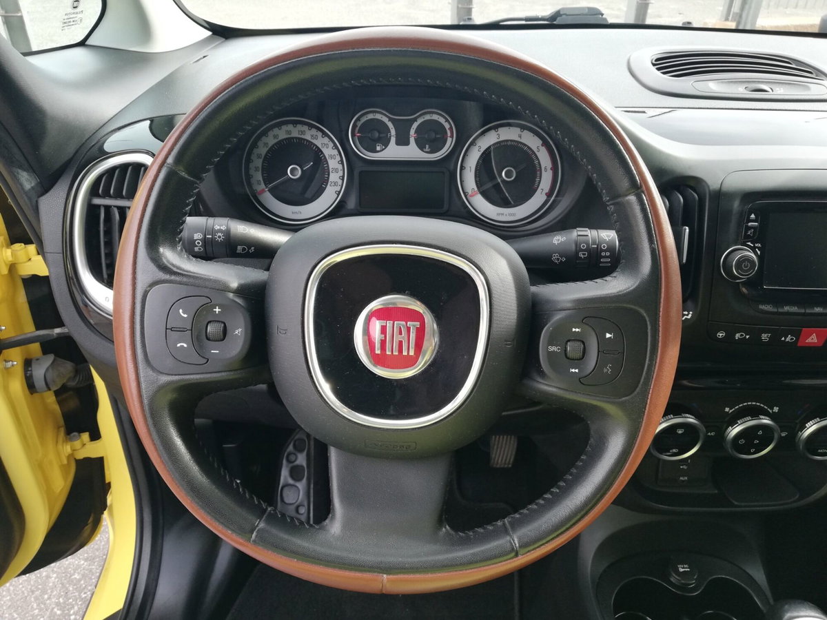 Fiat 500L 1.6 Multijet 120 CV Trekking (8)