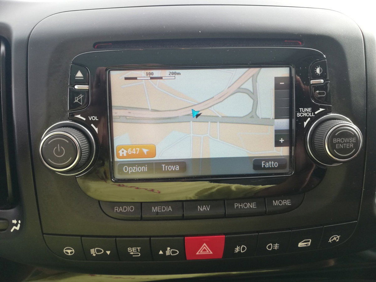 Fiat 500L 1.6 Multijet 120 CV Trekking (9)