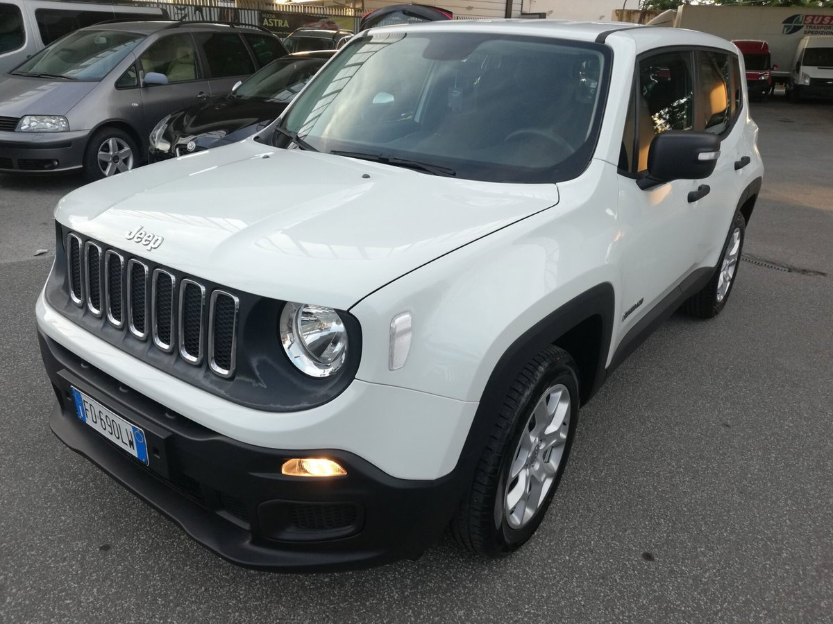 Jeep Renegade 1.6 E-TorQ EVO Sport