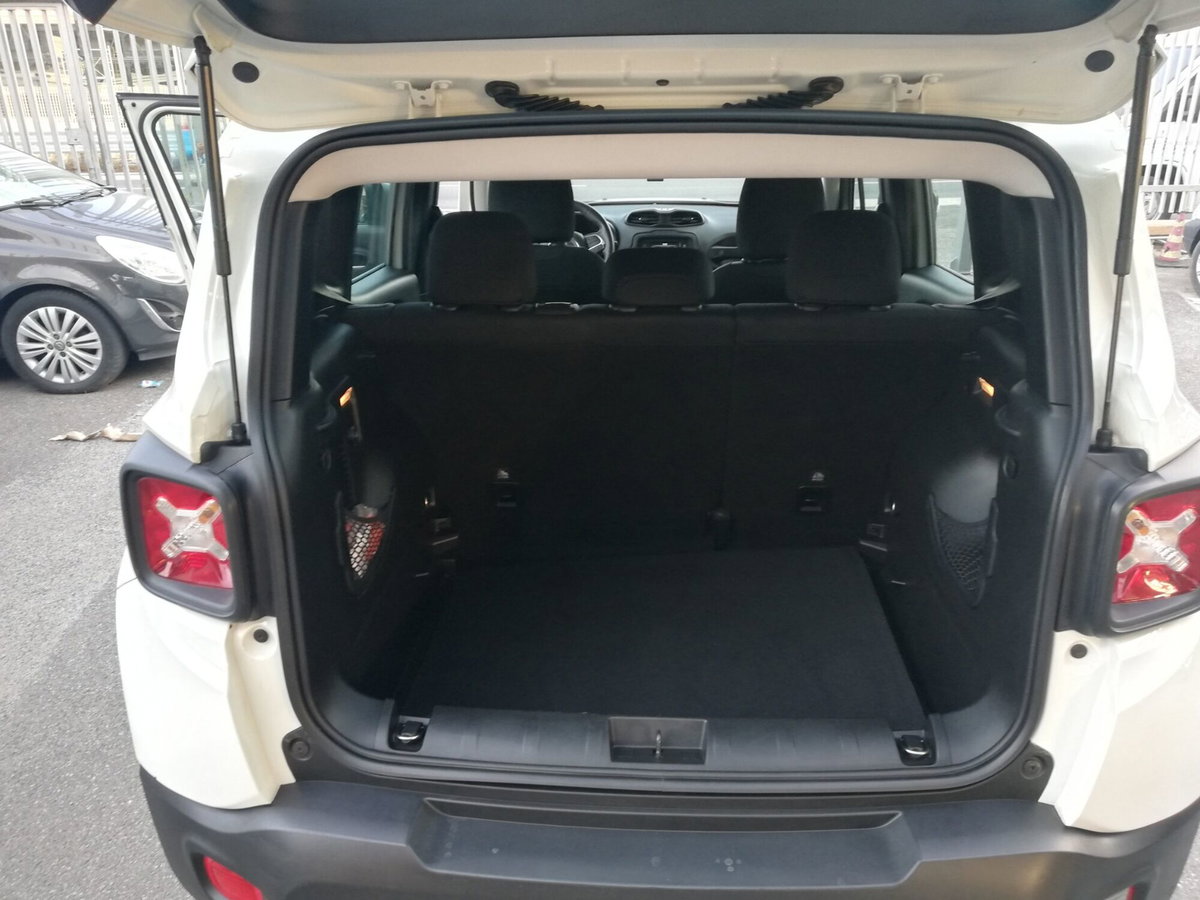 Jeep Renegade 1.6 E-TorQ EVO Sport (10)