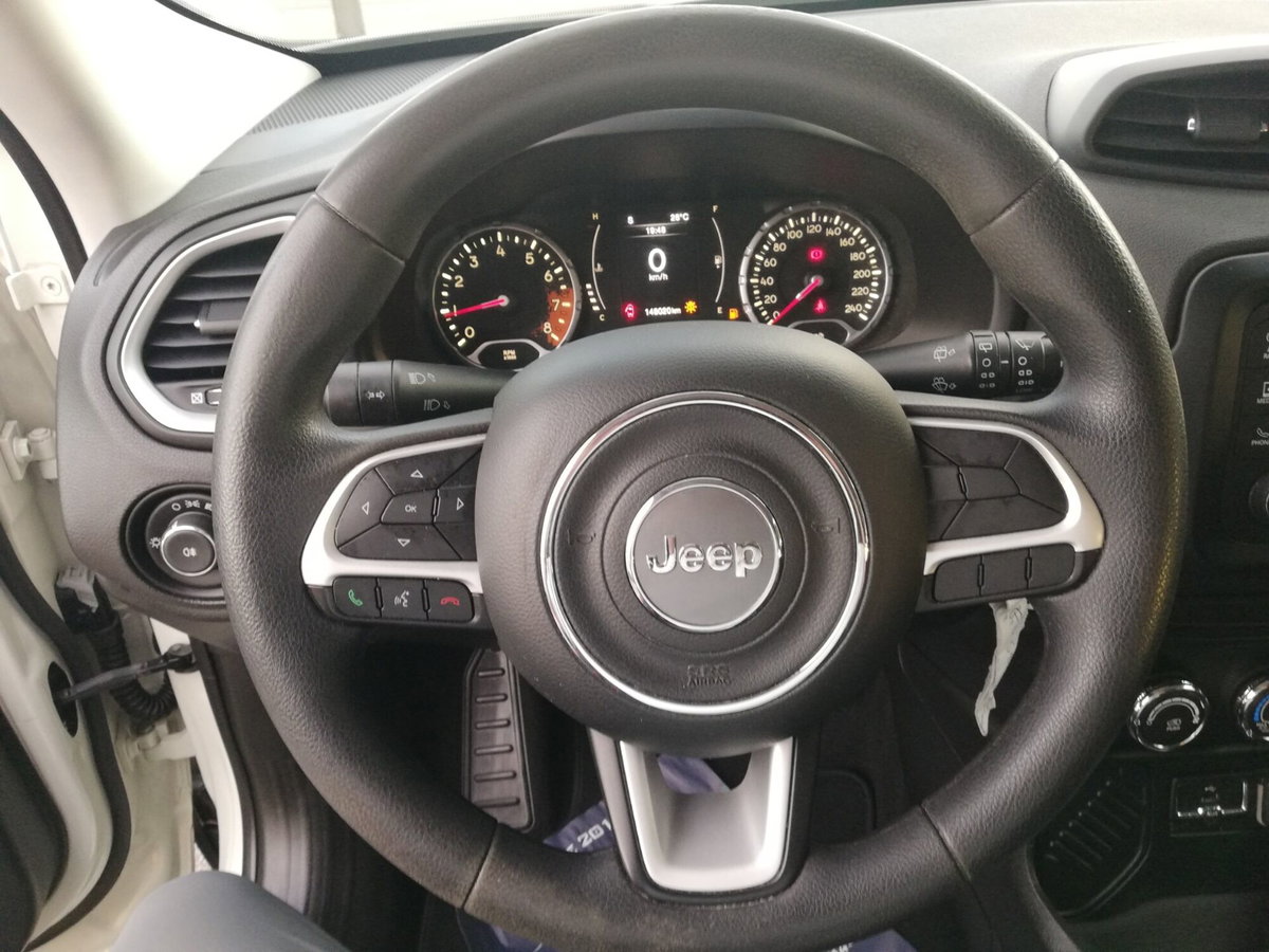 Jeep Renegade 1.6 E-TorQ EVO Sport (12)