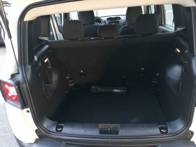 Jeep Renegade 1.6 E-TorQ EVO Sport (13)