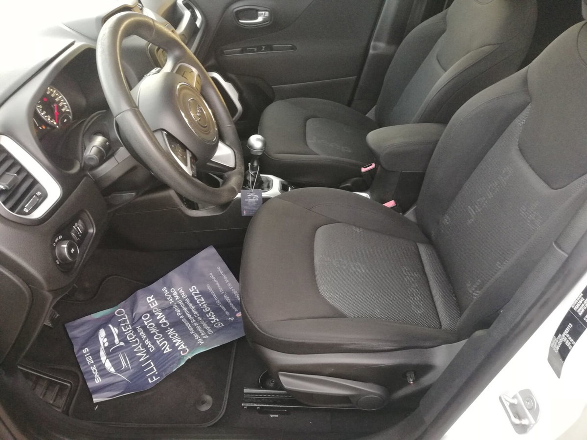 Jeep Renegade 1.6 E-TorQ EVO Sport (7)