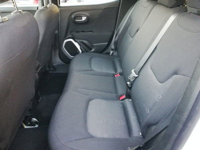 Jeep Renegade 1.6 E-TorQ EVO Sport (7)
